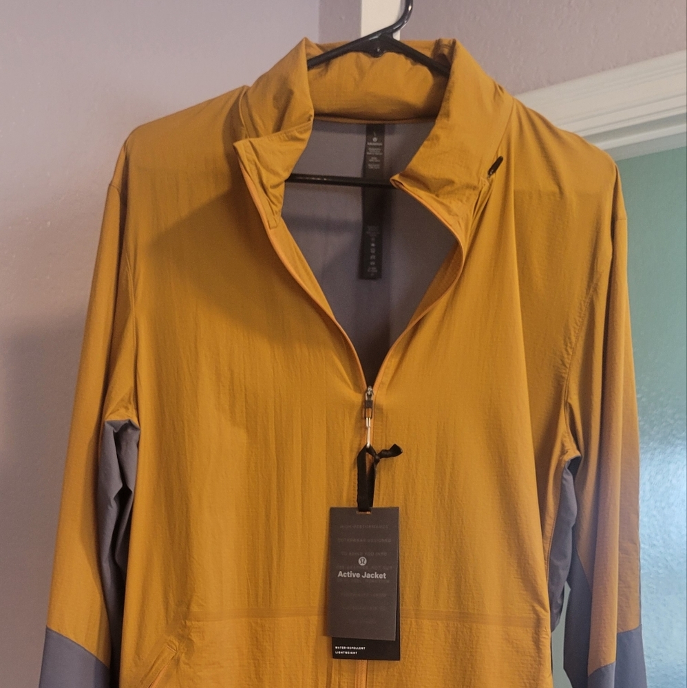 Lululemon men's lightweight jacket